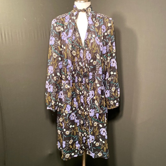 Banana Republic Dresses & Skirts - Banana Republic floral chiffon dress